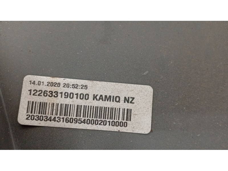 Recambio de paragolpes trasero para skoda kamiq (nw4) 1.0 tsi referencia OEM IAM 658807421A 657807417 