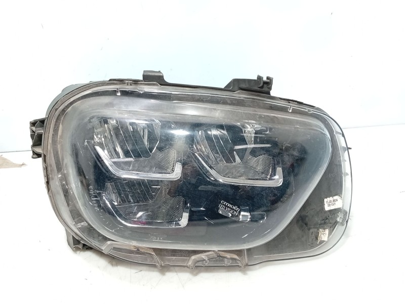 Recambio de faro derecho para citroën c3 iii (sx) 1.2 puretech 82 referencia OEM IAM   