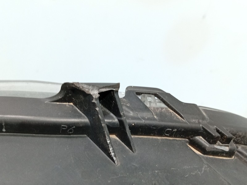 Recambio de faro derecho para citroën c3 iii (sx) 1.2 puretech 82 referencia OEM IAM   