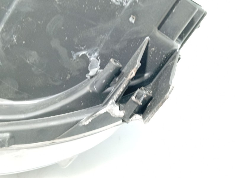 Recambio de faro derecho para citroën c3 iii (sx) 1.2 puretech 82 referencia OEM IAM   