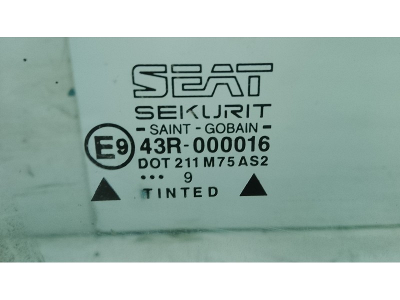 Recambio de luna delantera derecha para seat ibiza ii (6k1) 1.9 sdi referencia OEM IAM   