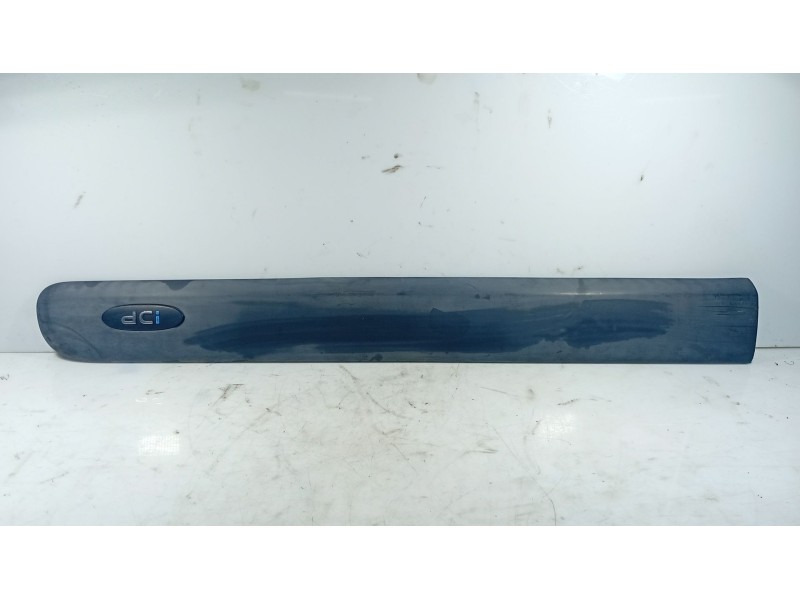 Recambio de moldura para renault kangoo (kc0/1_) 1.5 dci (kc08, kc09) referencia OEM IAM   