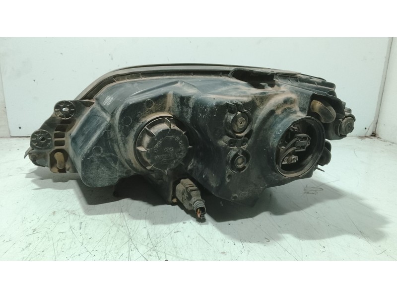 Recambio de faro derecho para kia sorento i (jc) 2.5 crdi referencia OEM IAM   