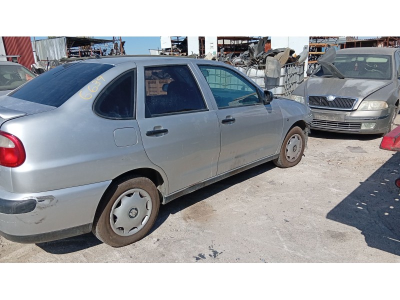 seat cordoba vario (6k5) del año 2000
