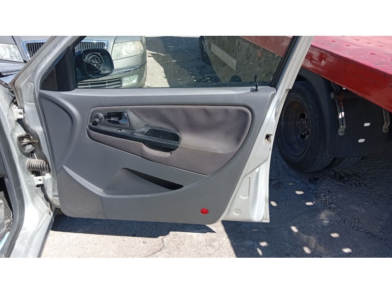 seat cordoba vario (6k5) del año 2000
