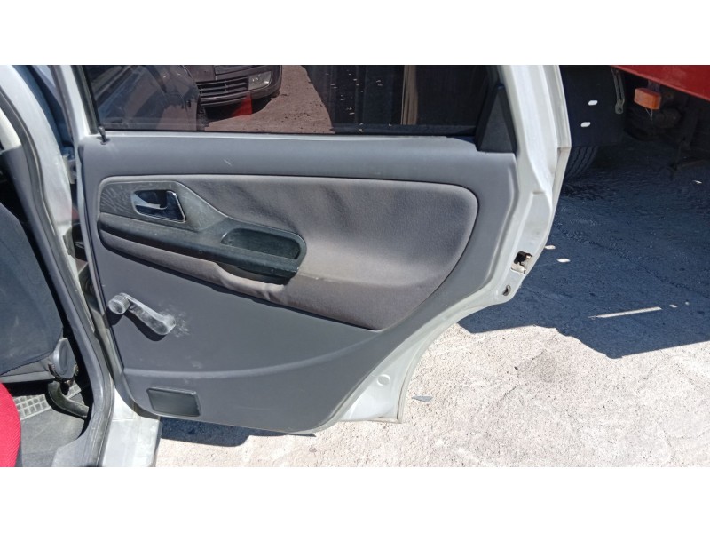 seat cordoba vario (6k5) del año 2000