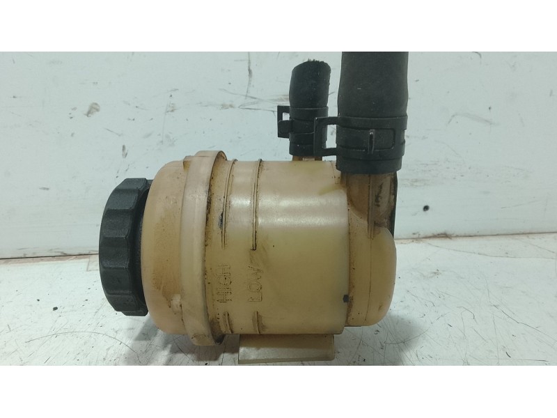 Recambio de deposito liquido direccion para kia sorento i (jc) 2.5 crdi referencia OEM IAM   