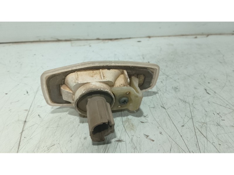 Recambio de piloto delantero izquierdo para kia sorento i (jc) 2.5 crdi referencia OEM IAM   