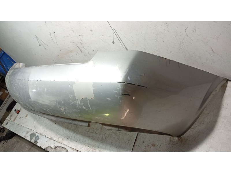 Recambio de paragolpes trasero para nissan primera hatchback (p12) 1.6 referencia OEM IAM   