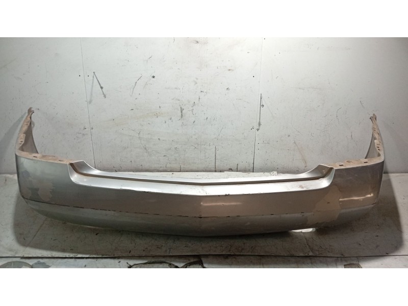 Recambio de paragolpes trasero para nissan primera hatchback (p12) 1.6 referencia OEM IAM   