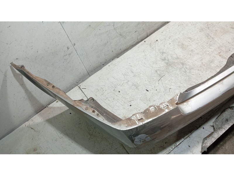 Recambio de paragolpes trasero para nissan primera hatchback (p12) 1.6 referencia OEM IAM   