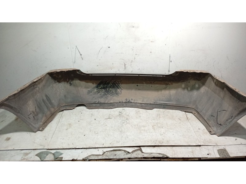 Recambio de paragolpes trasero para nissan primera hatchback (p12) 1.6 referencia OEM IAM   