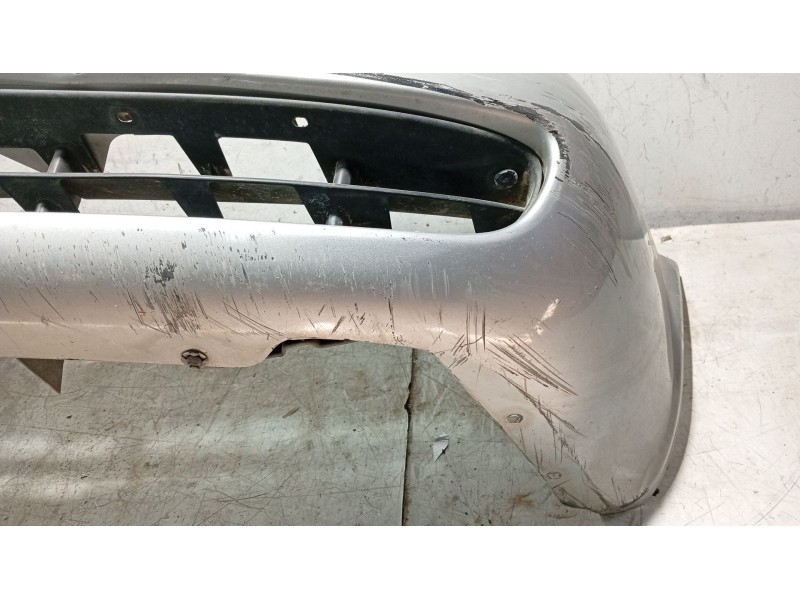 Recambio de paragolpes delantero para nissan primera hatchback (p12) 1.6 referencia OEM IAM   