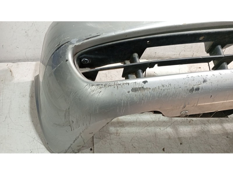 Recambio de paragolpes delantero para nissan primera hatchback (p12) 1.6 referencia OEM IAM   