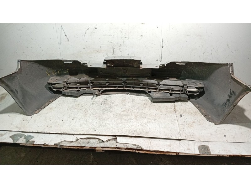 Recambio de paragolpes delantero para nissan primera hatchback (p12) 1.6 referencia OEM IAM   
