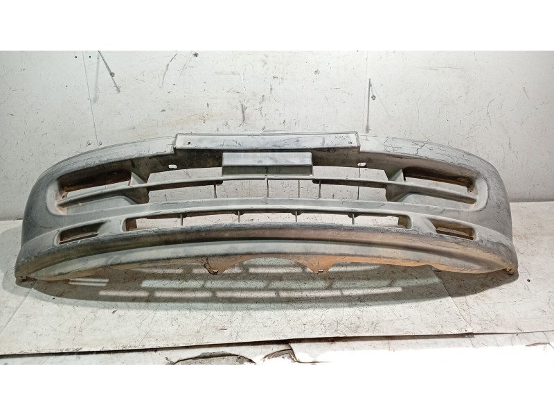Recambio de paragolpes delantero para nissan serena (c23) 2.3 d referencia OEM IAM   