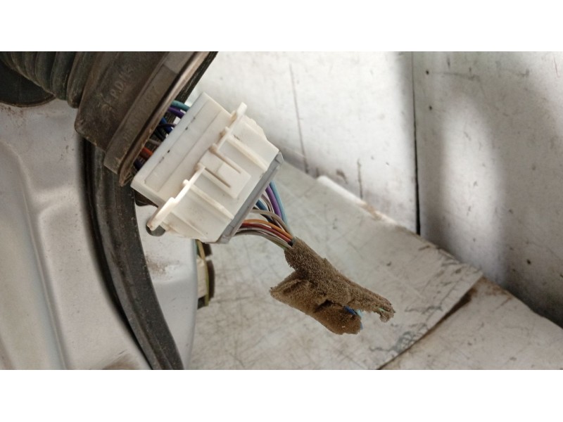 Recambio de puerta delantera derecha para chevrolet lacetti (j200) 1.6 referencia OEM IAM   