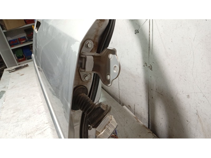 Recambio de puerta delantera derecha para chevrolet lacetti (j200) 1.6 referencia OEM IAM   