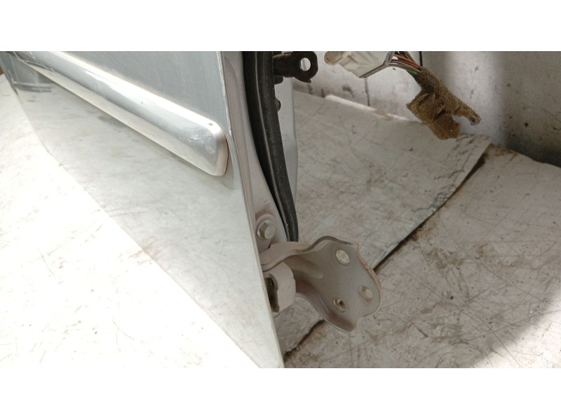 Recambio de puerta delantera derecha para chevrolet lacetti (j200) 1.6 referencia OEM IAM   