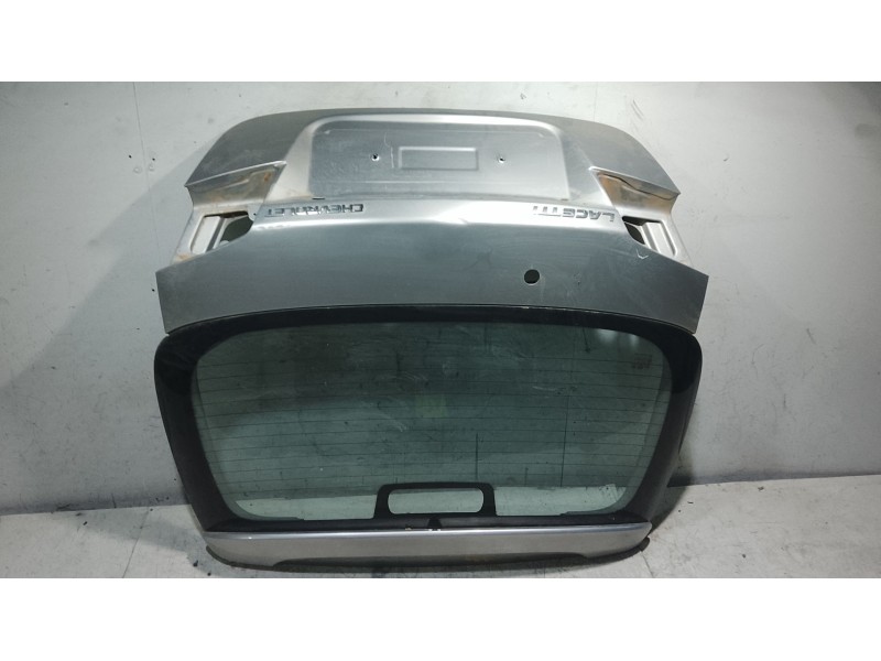 Recambio de porton trasero para chevrolet lacetti (j200) 1.6 referencia OEM IAM   
