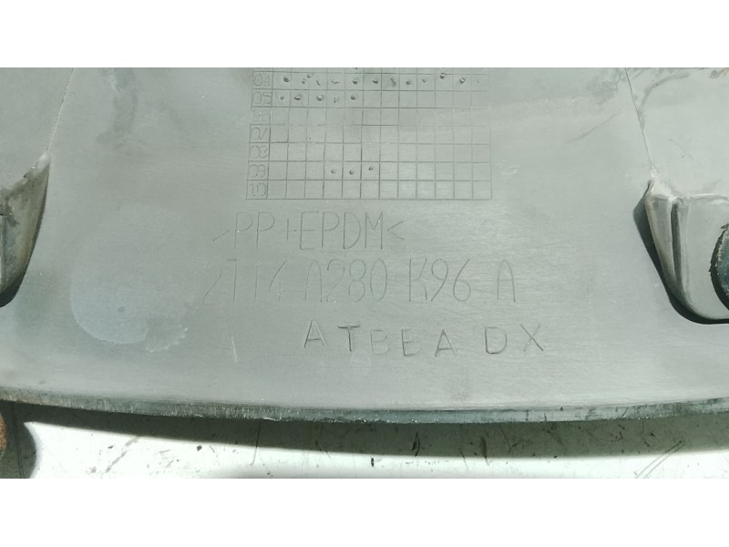 Recambio de moldura para ford tourneo connect 1.8 tdci referencia OEM IAM   
