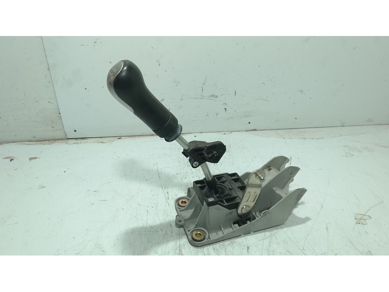 Recambio de palanca cambio para ford tourneo connect 1.8 tdci referencia OEM IAM 1362565 / 1121855  