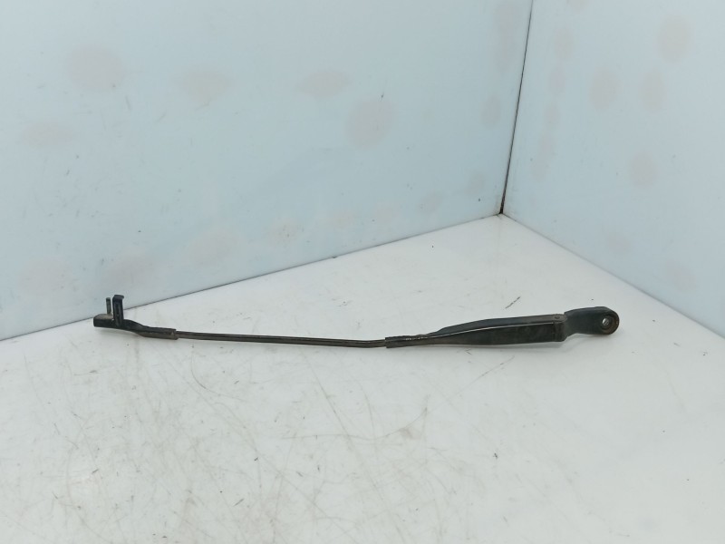 Recambio de brazo limpia delantero derecho para volkswagen passat berlina (3b3) advance referencia OEM IAM 3B1955410C  