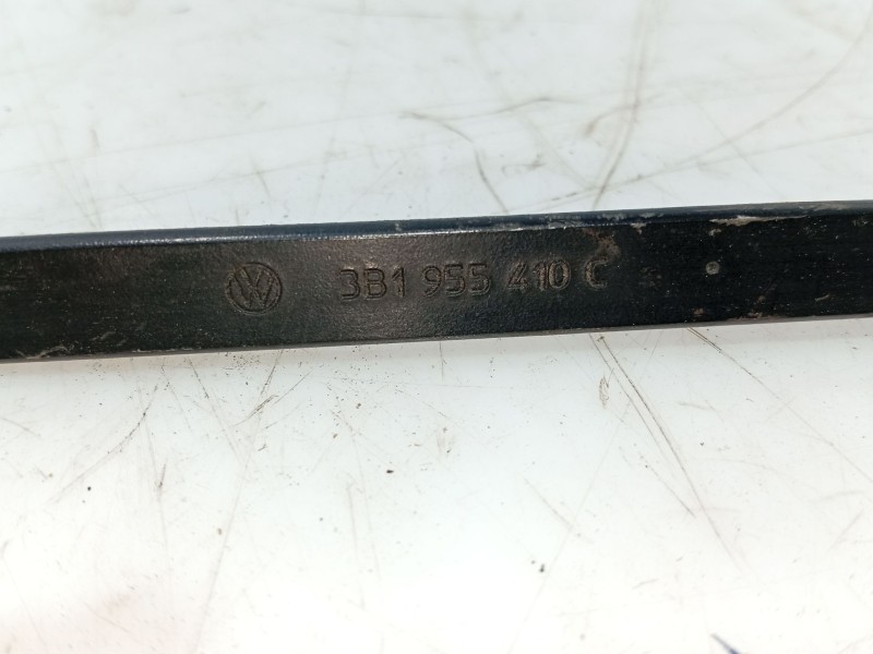 Recambio de brazo limpia delantero derecho para volkswagen passat berlina (3b3) advance referencia OEM IAM 3B1955410C  