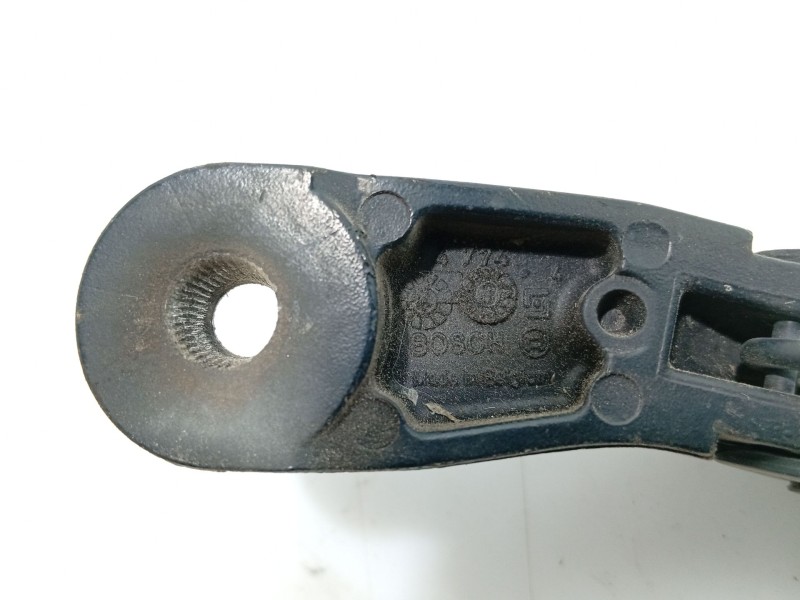 Recambio de brazo limpia delantero derecho para volkswagen passat berlina (3b3) advance referencia OEM IAM 3B1955410C  