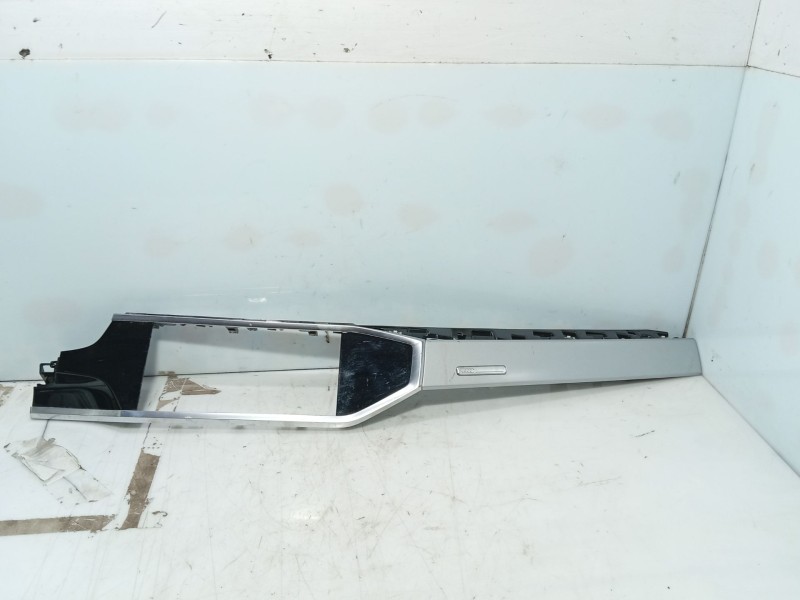 Recambio de moldura para audi q3 sportback (f3n) 35 tdi referencia OEM IAM   