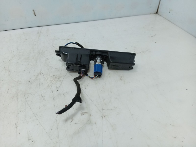 Recambio de freno de mano electrico para audi q3 sportback (f3n) 35 tdi referencia OEM IAM   