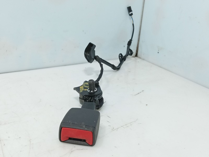 Recambio de anclaje cinturon trasero derecho para audi q3 sportback (f3n) 35 tdi referencia OEM IAM   