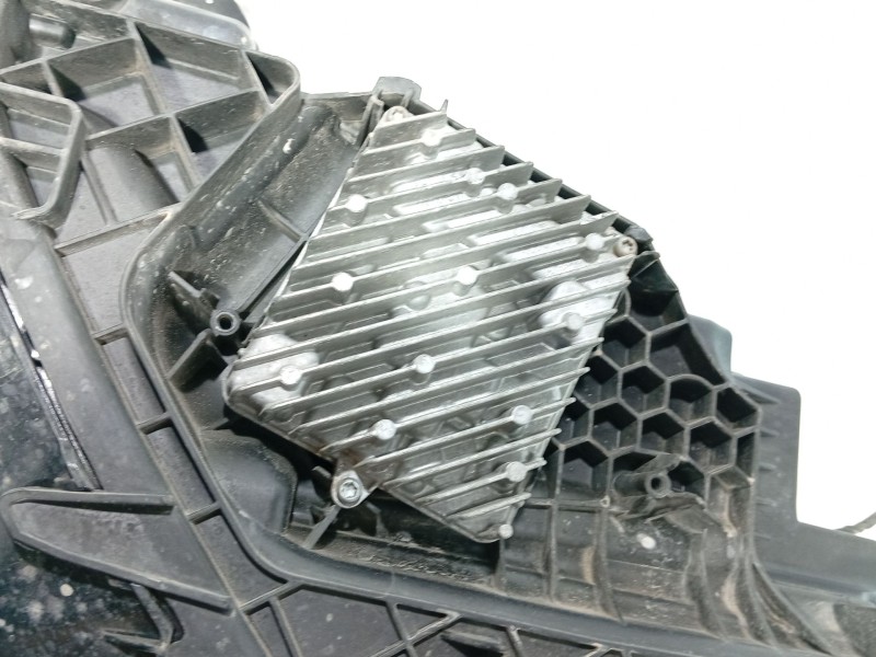 Recambio de faro izquierdo para audi q3 sportback (f3n) 35 tdi referencia OEM IAM   