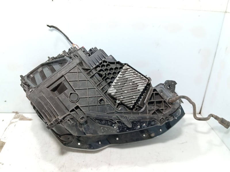 Recambio de faro izquierdo para audi q3 sportback (f3n) 35 tdi referencia OEM IAM   