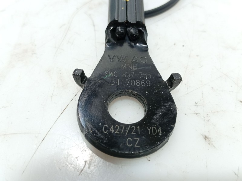 Recambio de anclaje cinturon delantero derecho para audi q3 sportback (f3n) 35 tdi referencia OEM IAM   