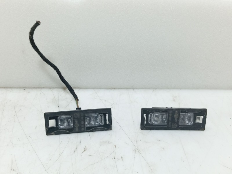Recambio de piloto matricula para audi q3 sportback (f3n) 35 tdi referencia OEM IAM   