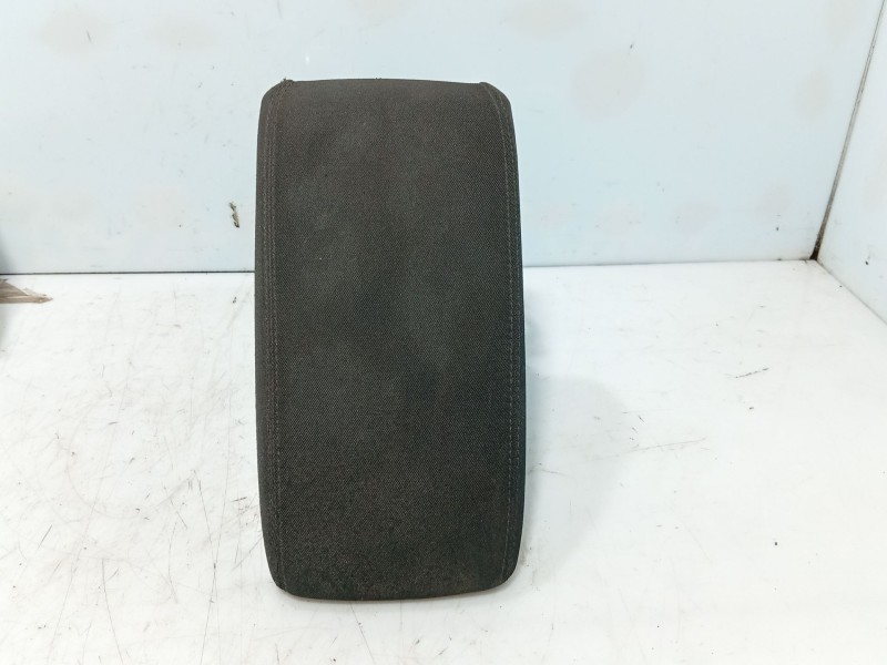 Recambio de apoyabrazos central para audi q3 sportback (f3n) 35 tdi referencia OEM IAM   