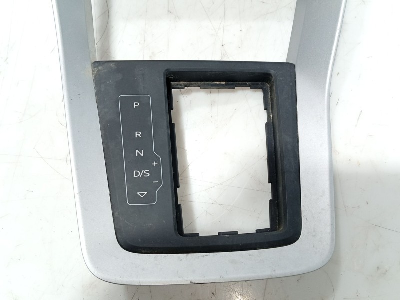 Recambio de moldura para audi q3 sportback (f3n) 35 tdi referencia OEM IAM   