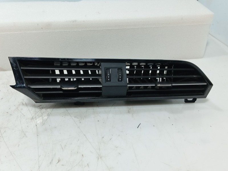 Recambio de aireador central para audi q3 sportback (f3n) 35 tdi referencia OEM IAM   