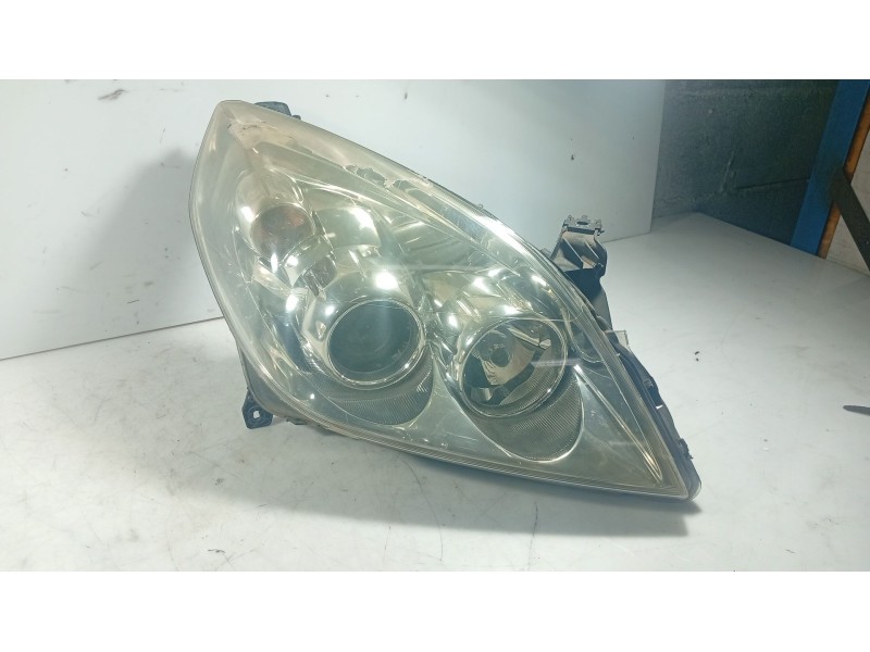 Recambio de faro derecho para opel vectra c gts (z02) 1.9 cdti (f68) referencia OEM IAM   