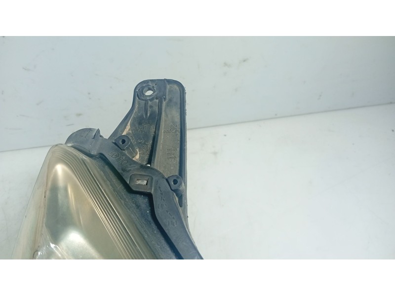 Recambio de faro derecho para opel vectra c gts (z02) 1.9 cdti (f68) referencia OEM IAM   