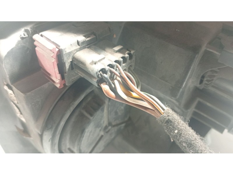 Recambio de faro derecho para opel vectra c gts (z02) 1.9 cdti (f68) referencia OEM IAM   