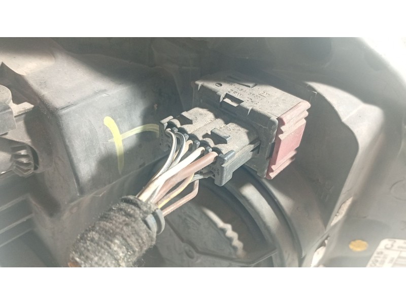 Recambio de faro izquierdo para opel vectra c gts (z02) 1.9 cdti (f68) referencia OEM IAM   