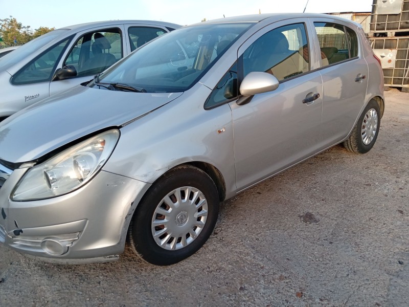 opel corsa d (s07) del año 2010
