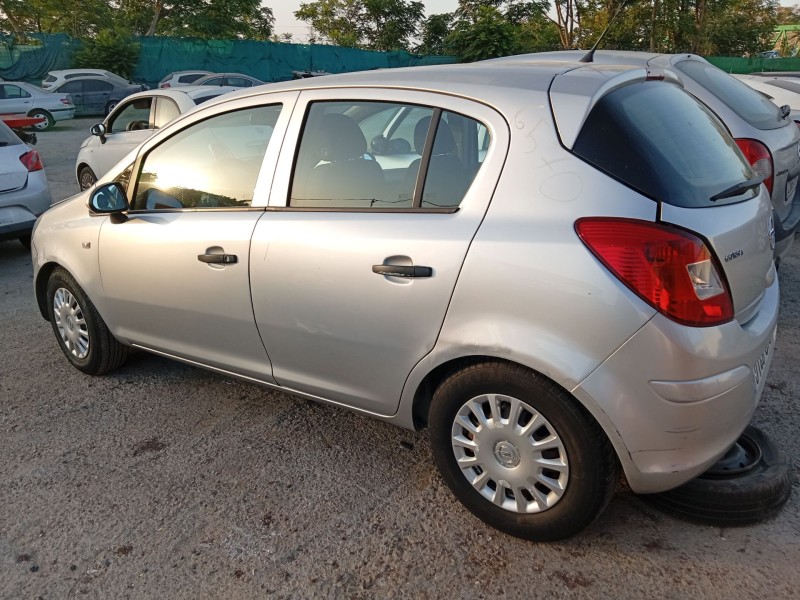 opel corsa d (s07) del año 2010