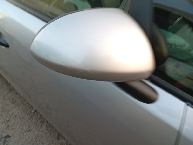 opel corsa d (s07) del año 2010