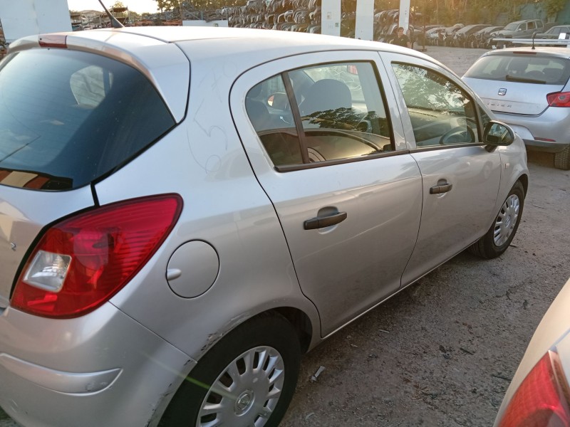 opel corsa d (s07) del año 2010