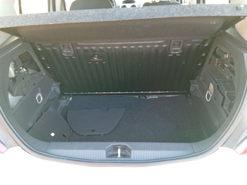 opel corsa d (s07) del año 2010