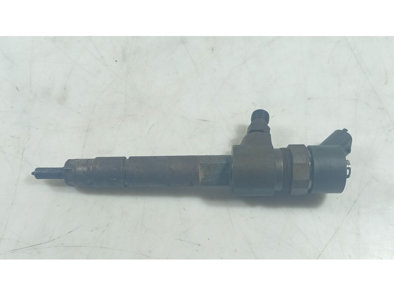 Recambio de inyector para opel vectra c gts (z02) 1.9 cdti (f68) referencia OEM IAM   