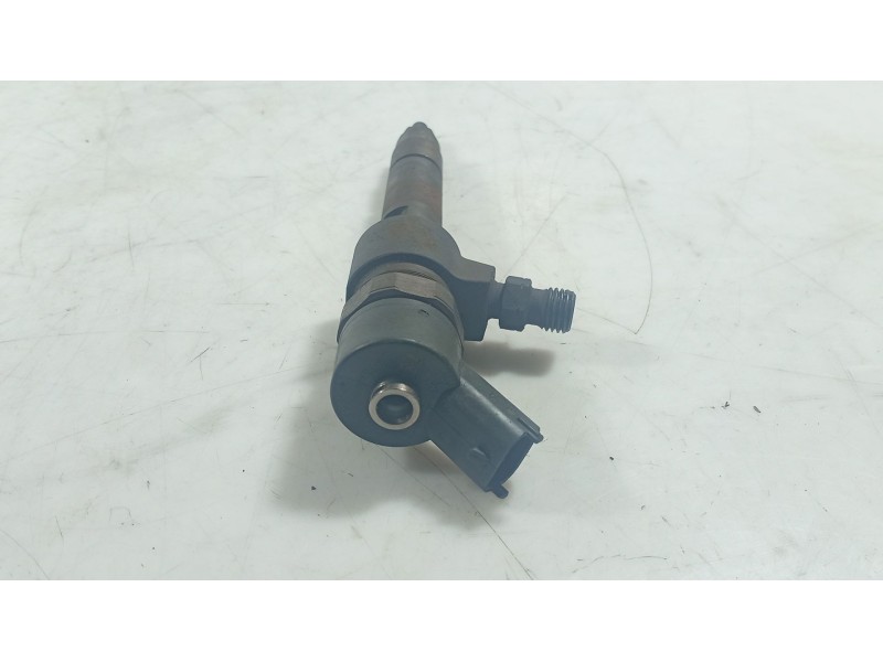 Recambio de inyector para opel vectra c gts (z02) 1.9 cdti (f68) referencia OEM IAM   